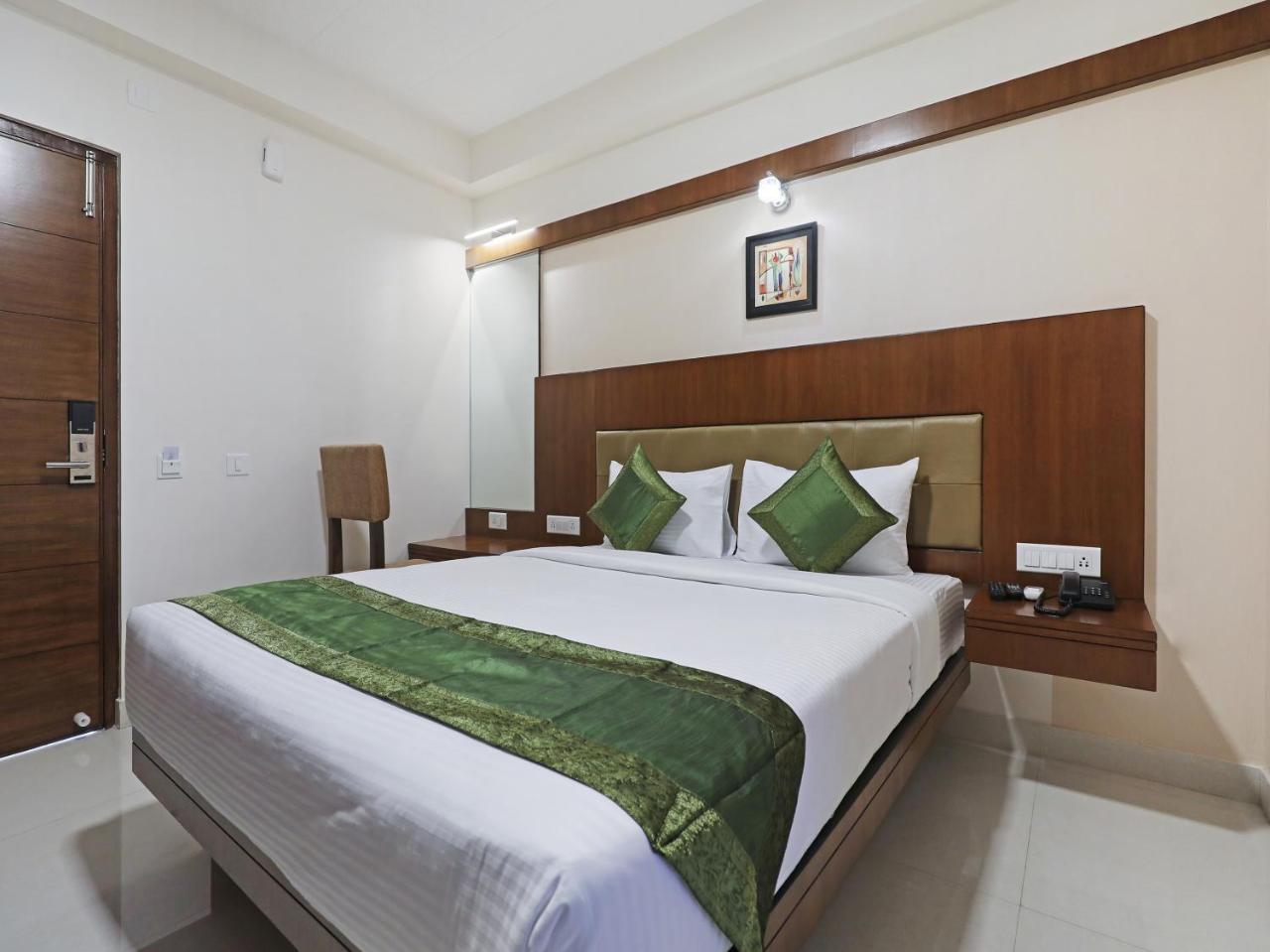 Hotel Treebo Akshaya Bull Temple Bangalore Esterno foto