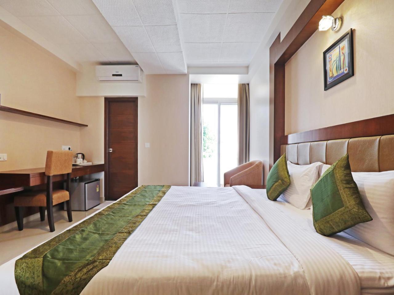 Hotel Treebo Akshaya Bull Temple Bangalore Esterno foto